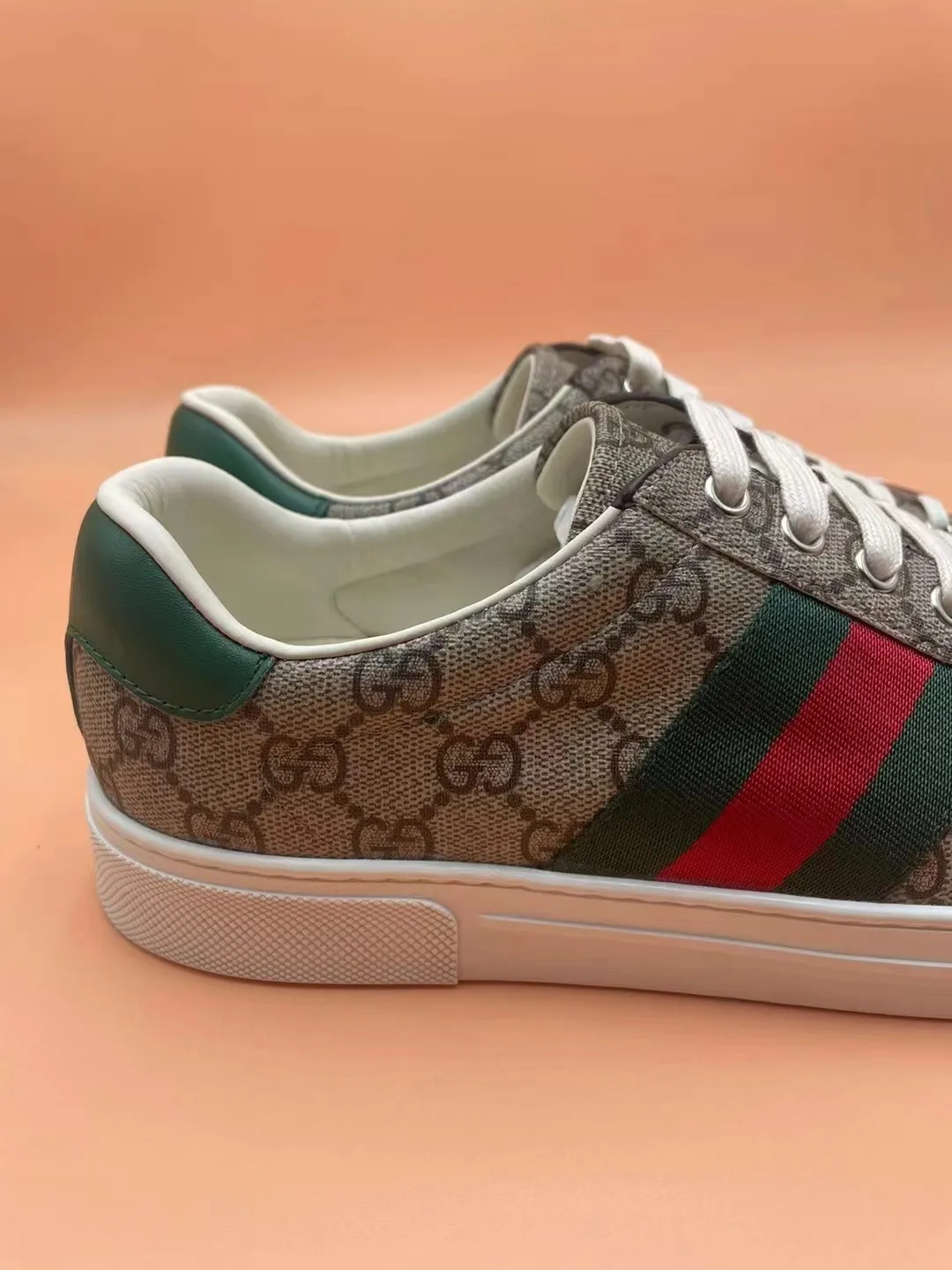 Men's Men's Shoes Men's Men's 💰380 new men's shoes GUCCI [Lightning] latest shoes shipped. Original quality, fashionable, made of special materials, sheepskin lining, brand new packaging. The foot feels super comfortable and the workmanship is impeccable. Size: 38-45